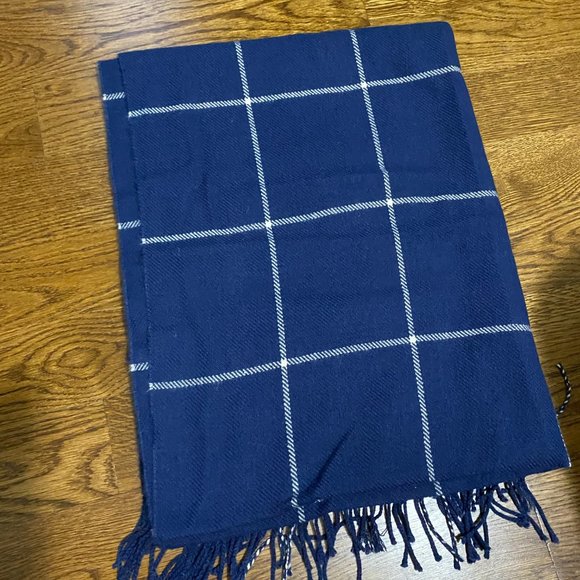 Madewell Oversized Blanket Scarf - Navy, Striped - Picture 3 of 3